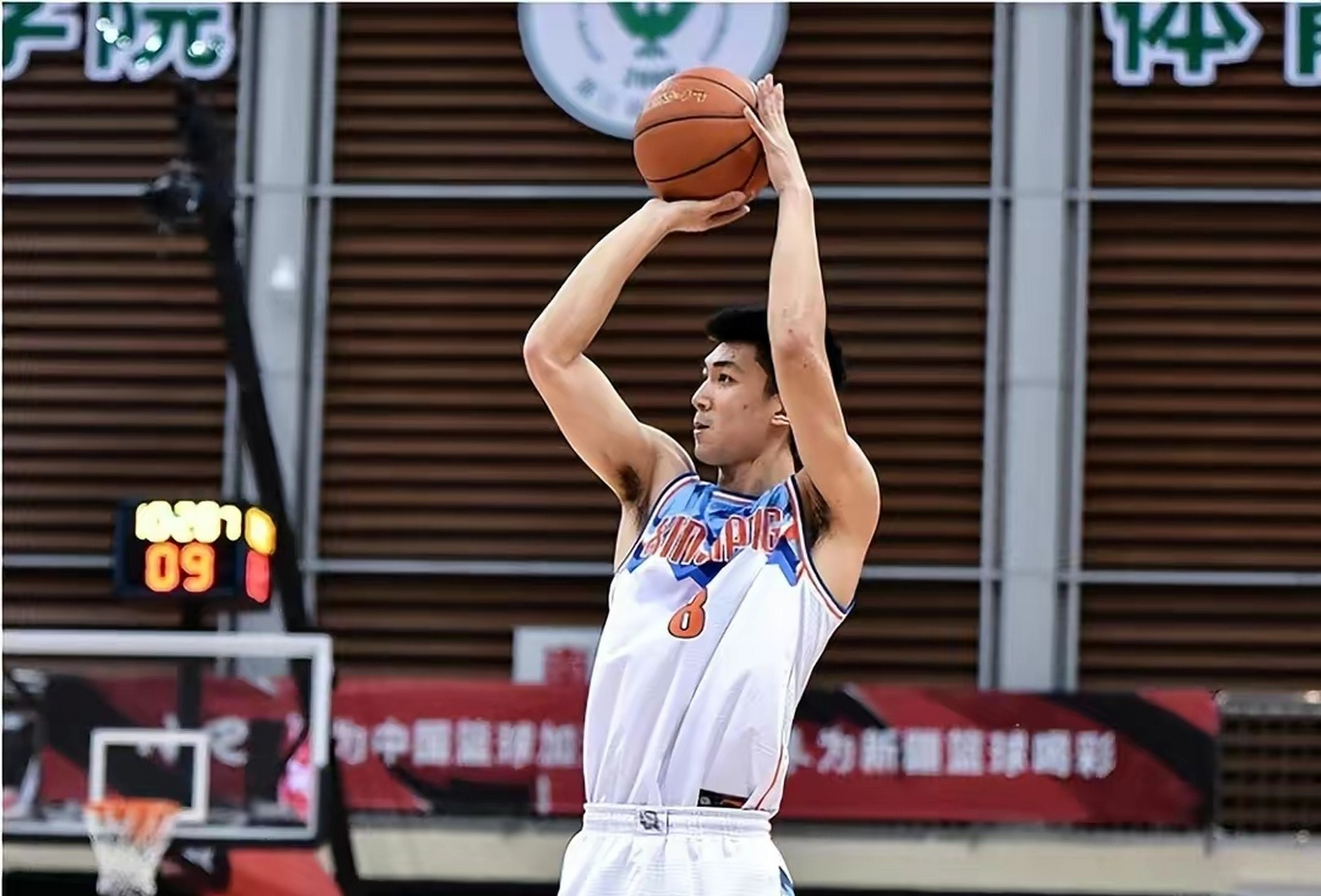 半岛app下载体育-新疆男篮力压对手，登顶排行榜继续领跑的简单介绍