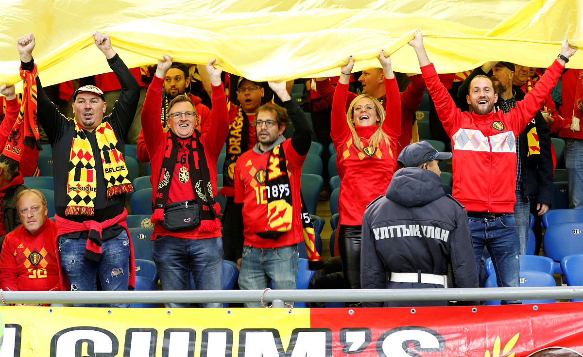 半岛体育官网登录-欧洲预选赛点燃热情，球迷疯狂呐喊的简单介绍