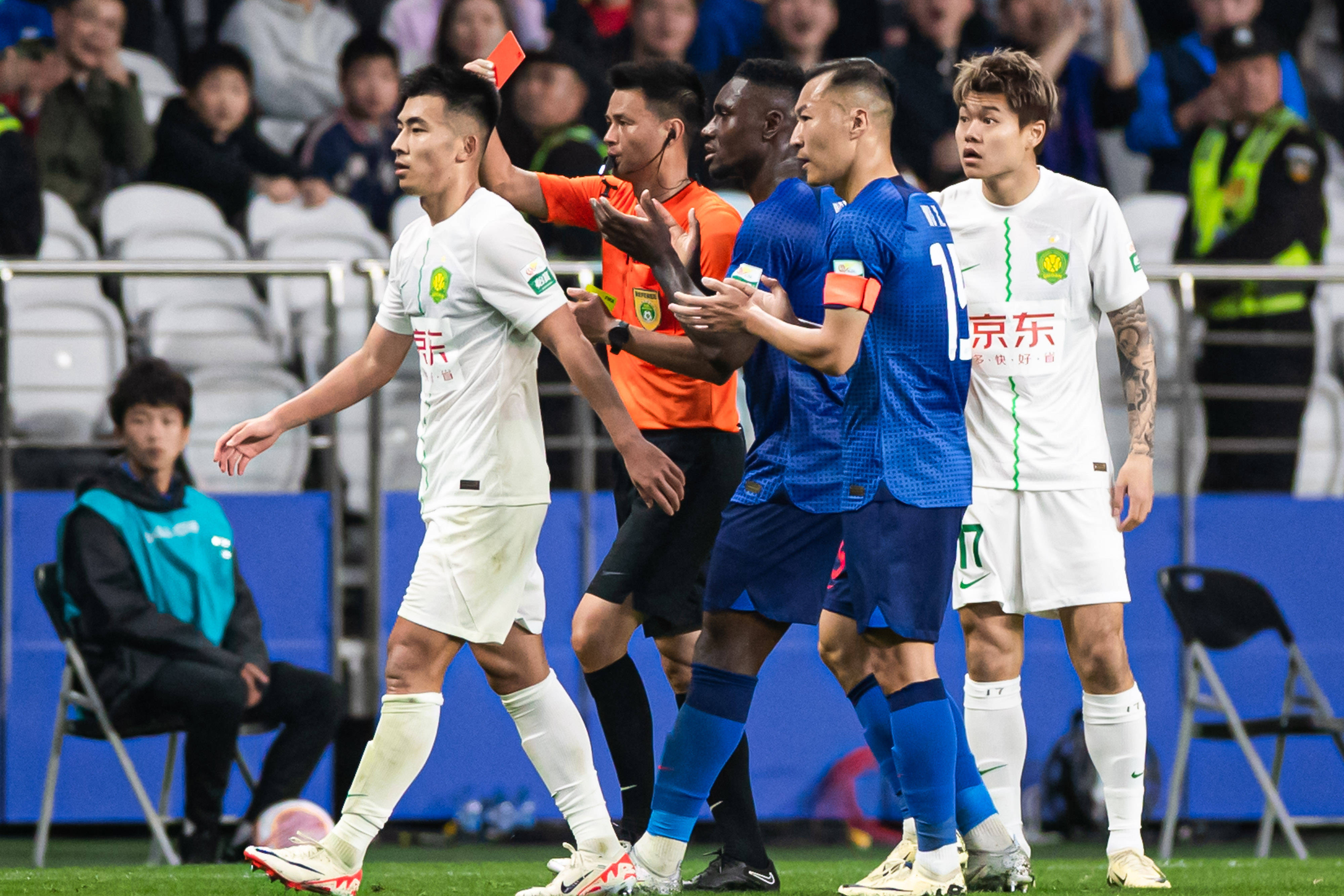 半岛体育官方下载-包含北京国安在客场遭遇挑战，险胜对手的词条