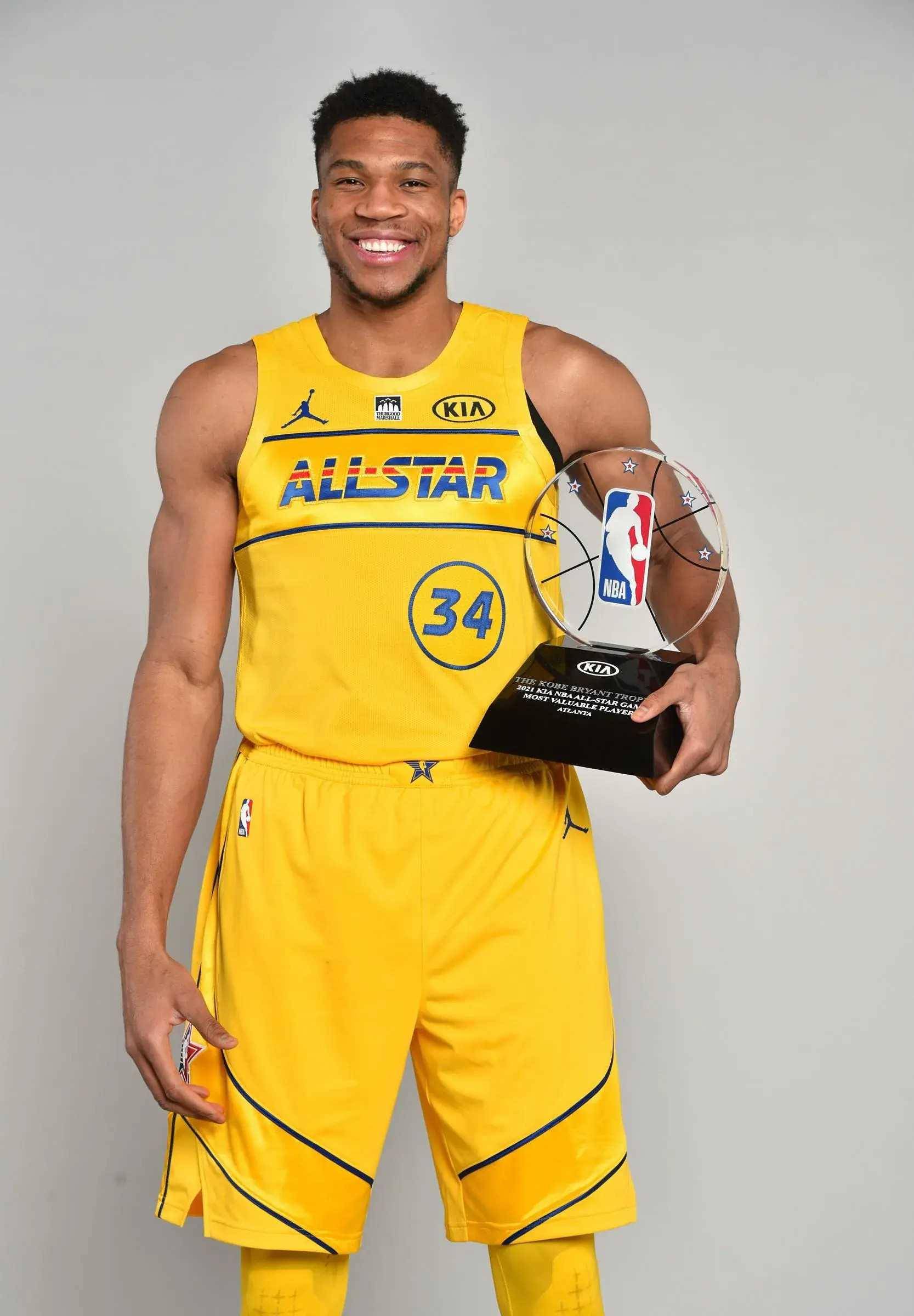 半岛体育app-篮球明星代言大牌运动品牌热卖爆款