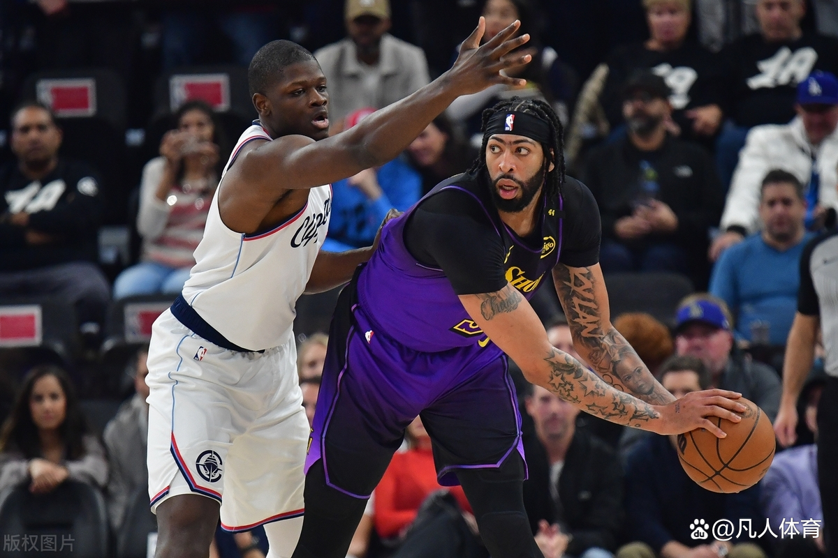 半岛app官网-关于豪强交锋湖人负快船，里安纳德独得分狂轰的信息